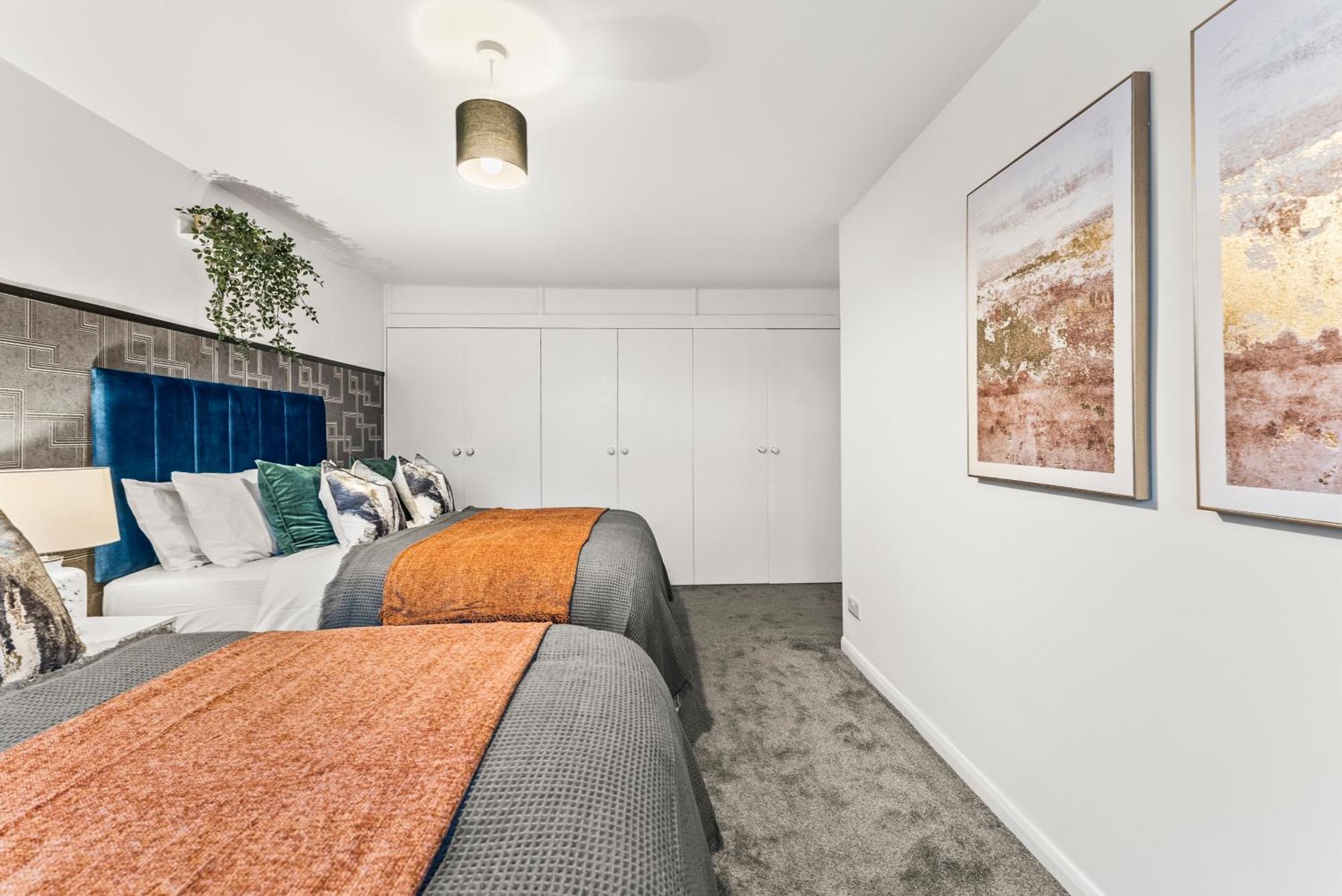 Elegant Retreat In Cheltenham - Garden & Parking Included 外观 照片