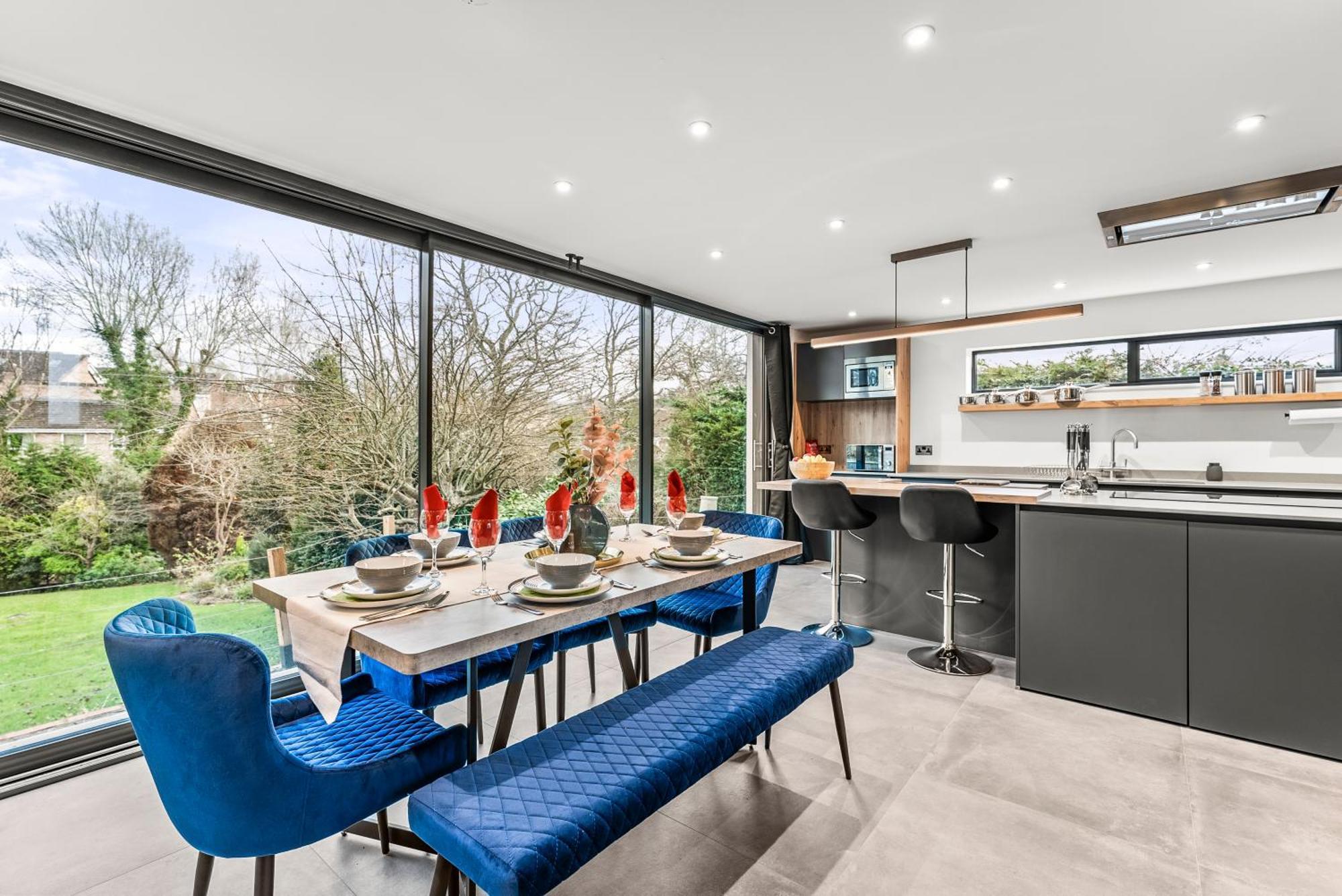 Elegant Retreat In Cheltenham - Garden & Parking Included 外观 照片
