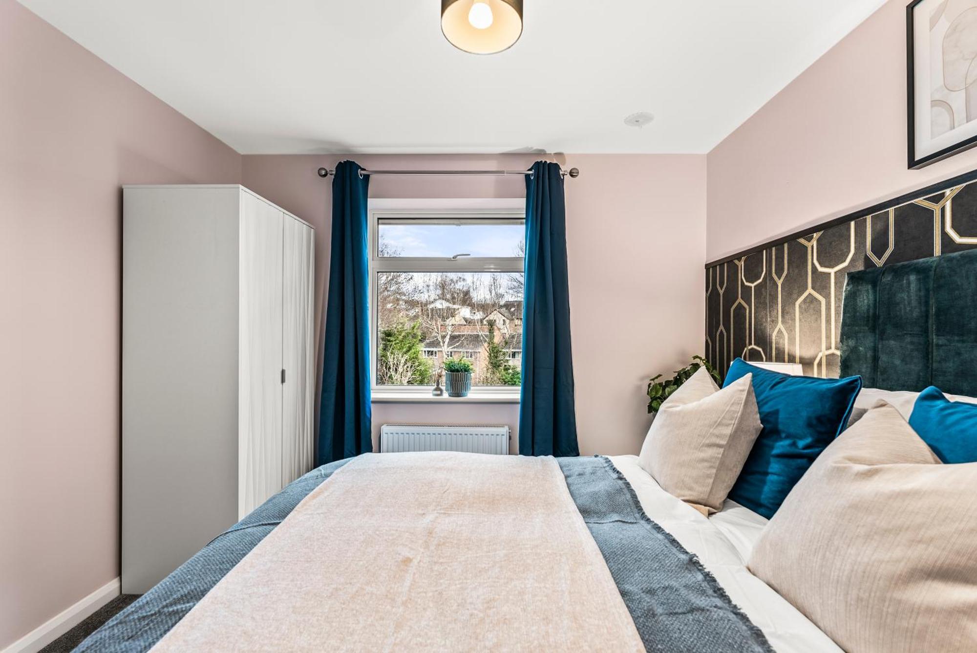 Elegant Retreat In Cheltenham - Garden & Parking Included 外观 照片