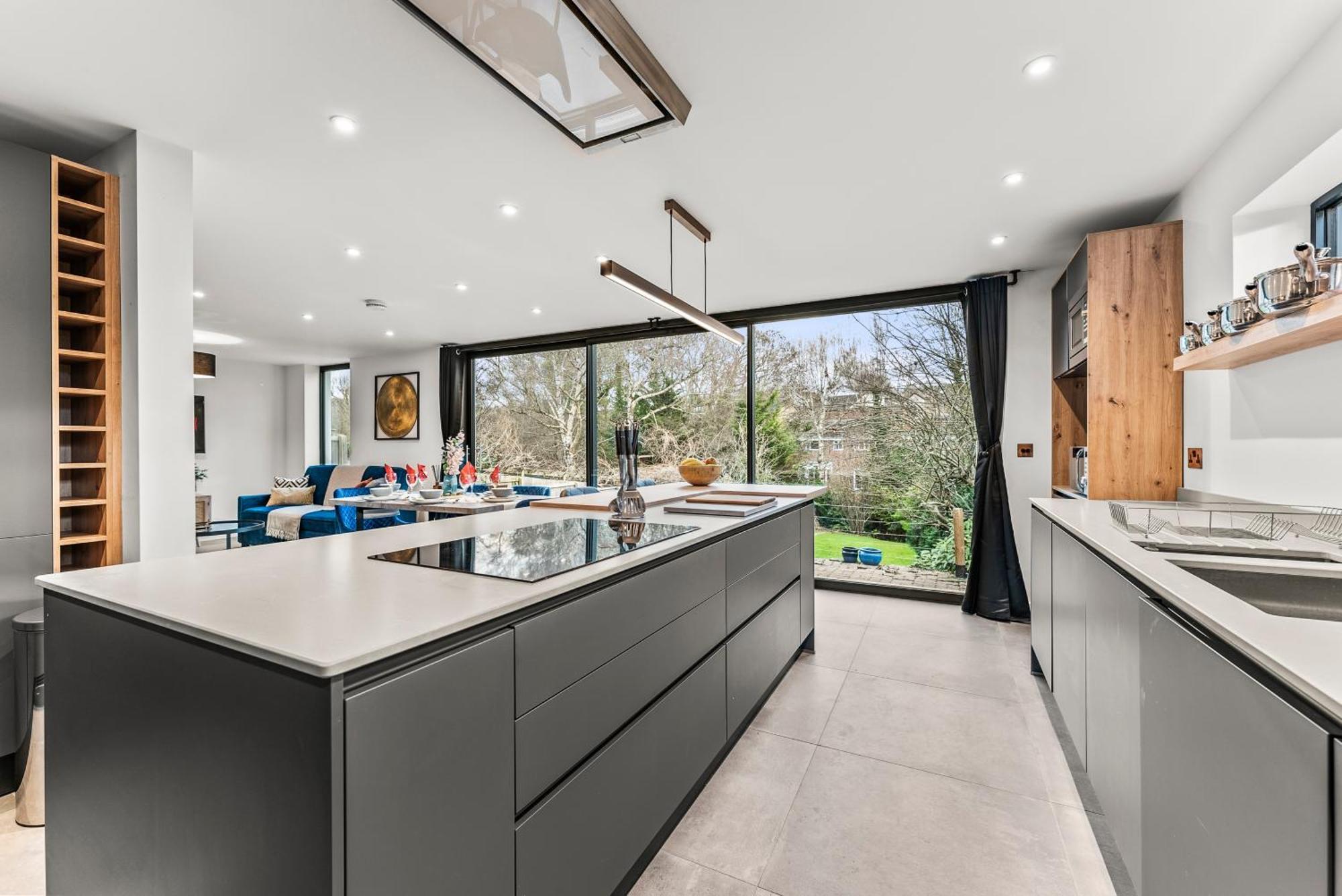 Elegant Retreat In Cheltenham - Garden & Parking Included 外观 照片