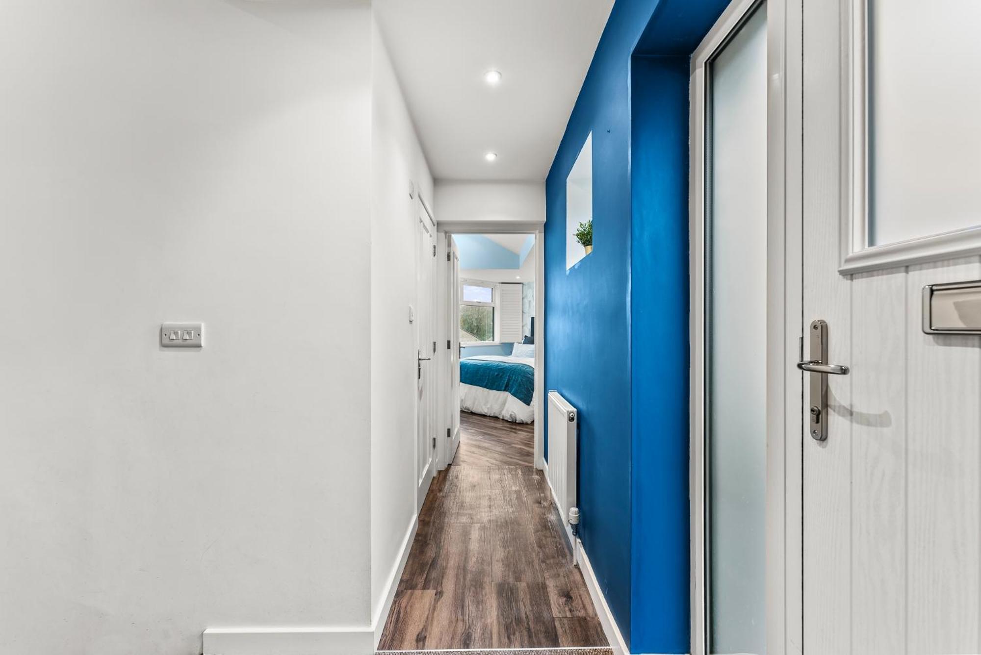 Elegant Retreat In Cheltenham - Garden & Parking Included 外观 照片